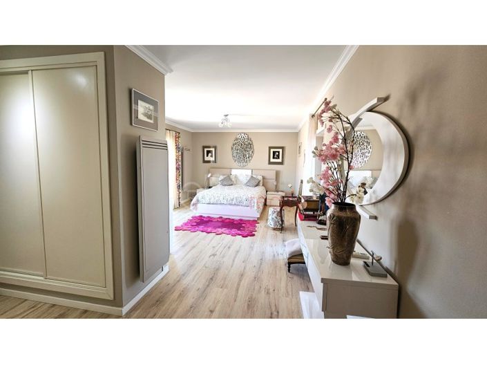 Image No.7-4 Bed Apartment for sale
