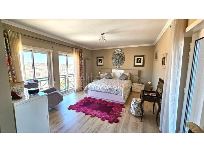Image No.8-4 Bed Apartment for sale