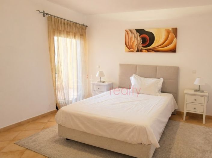 Image No.11-3 Bed Apartment for sale
