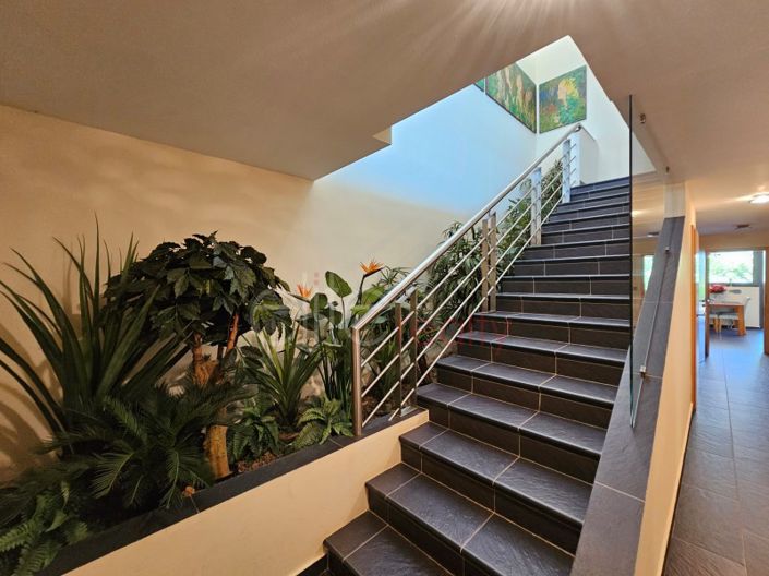 Image No.24-2 Bed House for sale