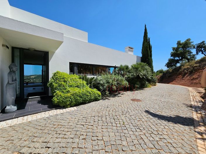 Image No.4-2 Bed House for sale