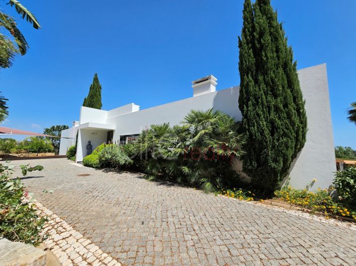 Image No.48-2 Bed House for sale