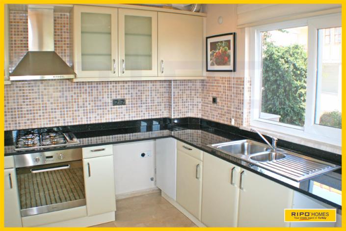 Image No.10-5 Bed Villa for sale