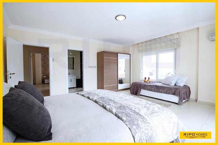 Image No.26-3 Bed Penthouse for sale