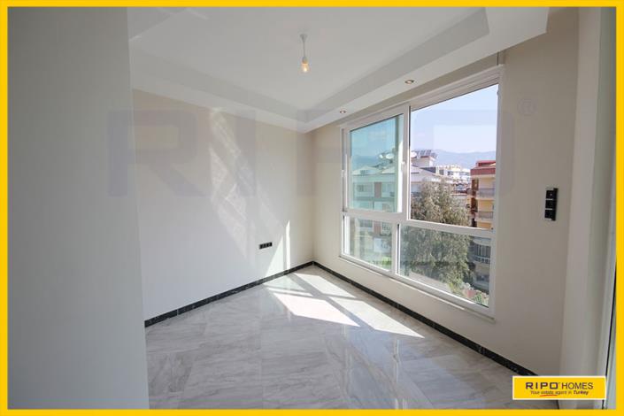 Image No.13-6 Bed Penthouse for sale