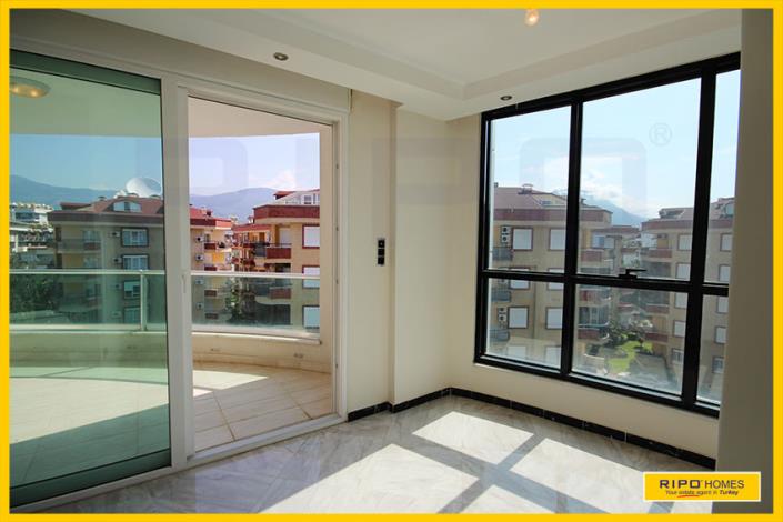 Image No.11-6 Bed Penthouse for sale