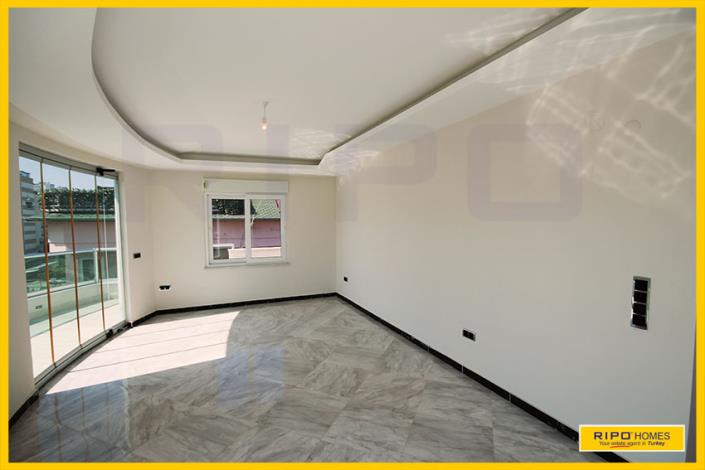 Image No.19-6 Bed Penthouse for sale