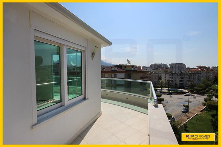 Image No.22-6 Bed Penthouse for sale