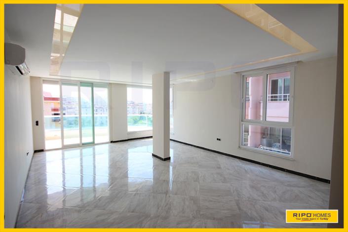 Image No.24-6 Bed Penthouse for sale