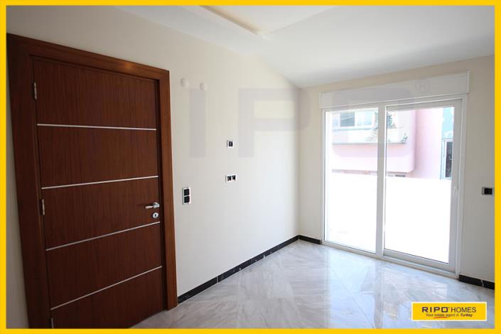 Image No.27-6 Bed Penthouse for sale