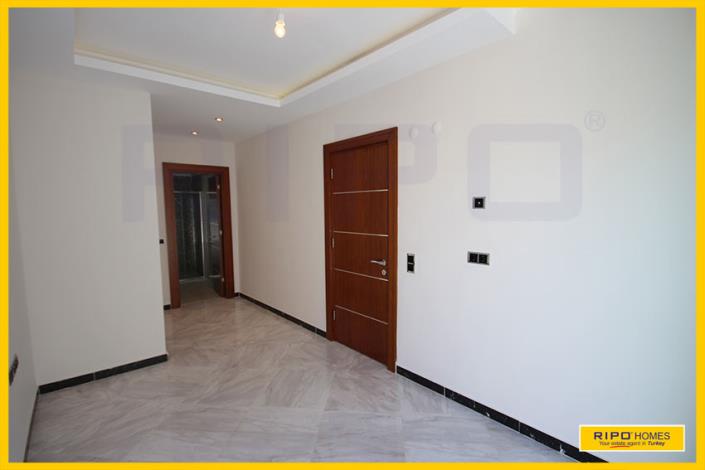 Image No.29-6 Bed Penthouse for sale