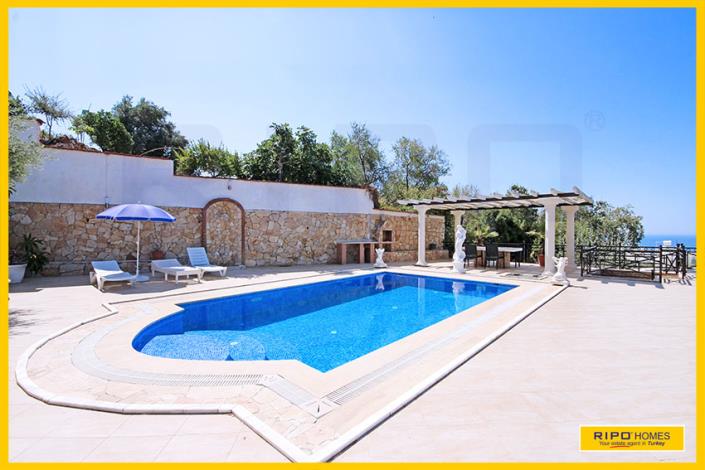Image No.14-7 Bed Villa / Detached for sale