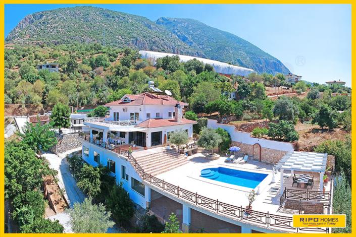 Image No.20-7 Bed Villa / Detached for sale