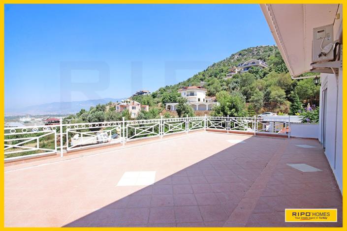 Image No.41-7 Bed Villa / Detached for sale