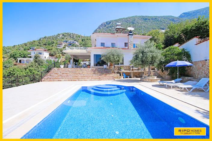 Image No.49-7 Bed Villa / Detached for sale