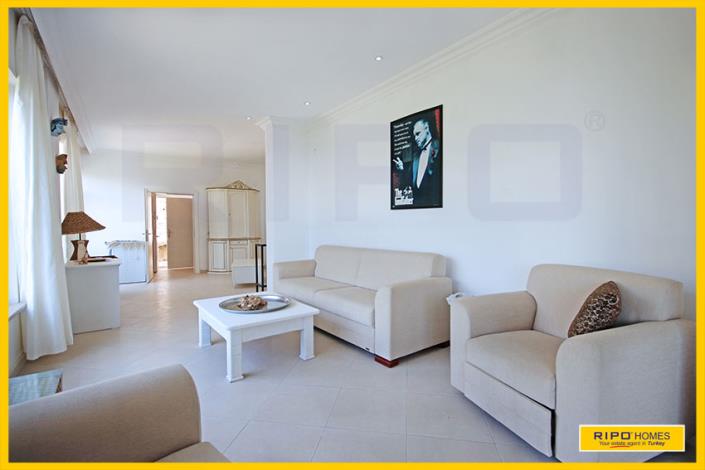 Image No.54-7 Bed Villa / Detached for sale