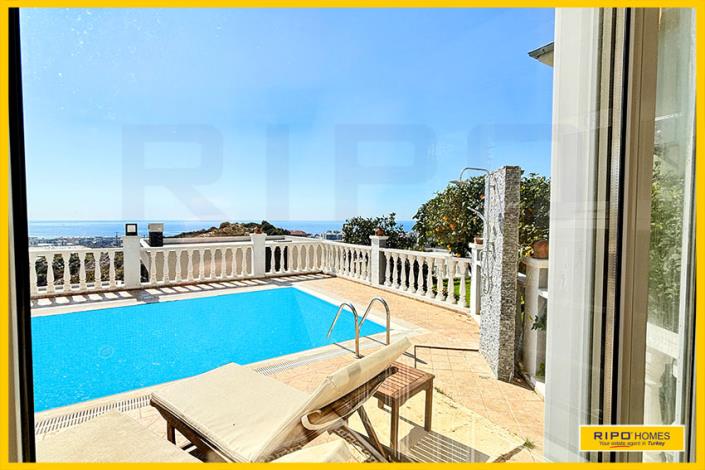 Image No.20-3 Bed Villa / Detached for sale