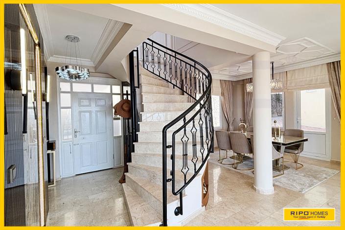 Image No.21-3 Bed Villa / Detached for sale