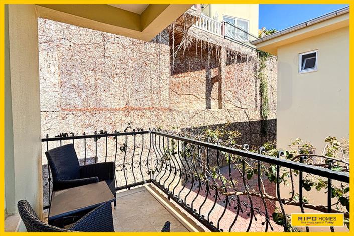 Image No.57-3 Bed Villa / Detached for sale