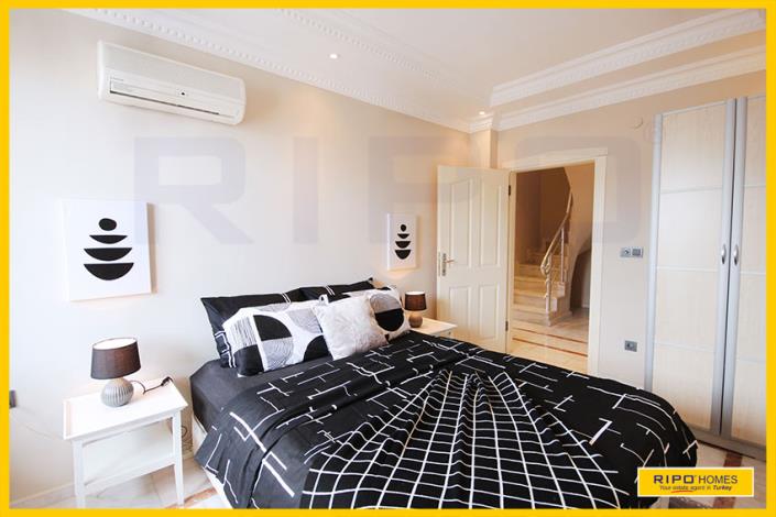 Image No.22-4 Bed Penthouse for sale