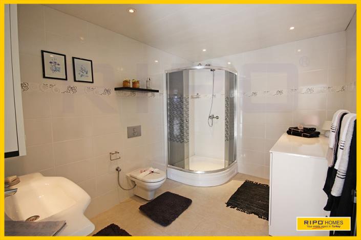 Image No.51-4 Bed Penthouse for sale