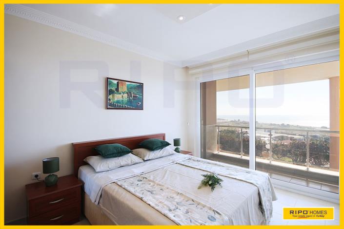 Image No.23-3 Bed Apartment for sale