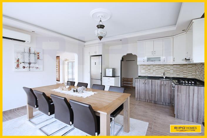 Image No.11-4 Bed Apartment for sale