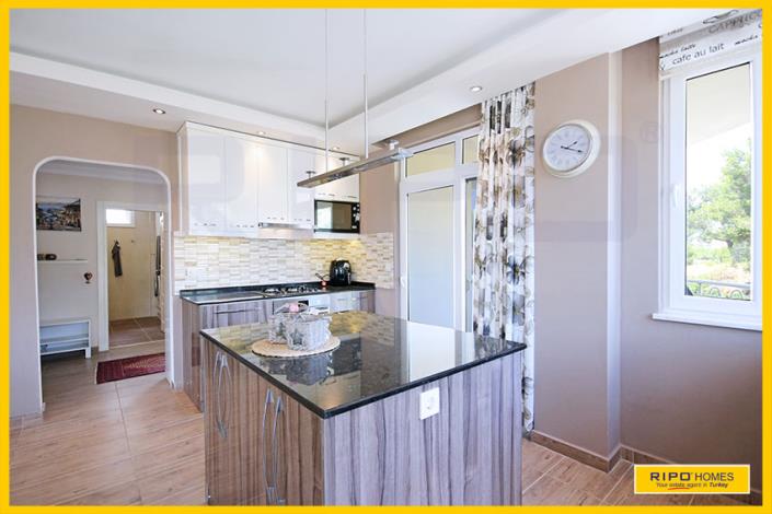 Image No.12-4 Bed Apartment for sale