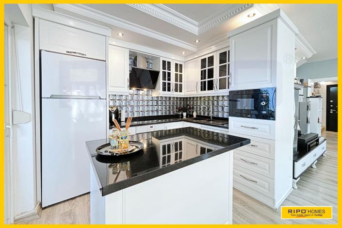 Image No.11-3 Bed Apartment for sale