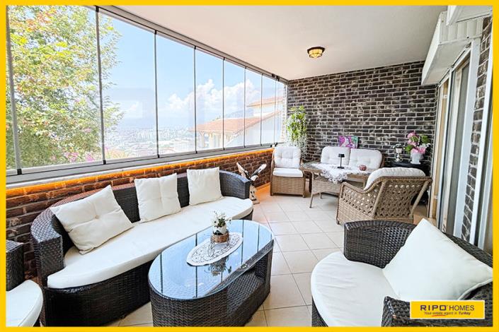 Image No.14-3 Bed Apartment for sale