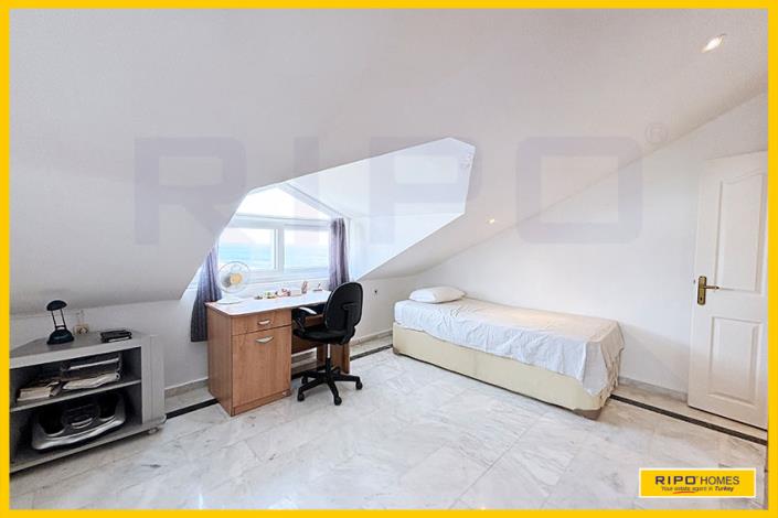 Image No.54-3 Bed Penthouse for sale