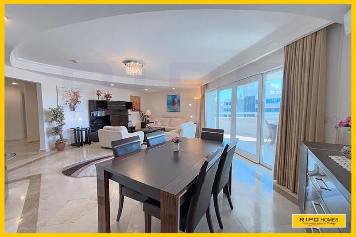 Image No.10-3 Bed Apartment for sale