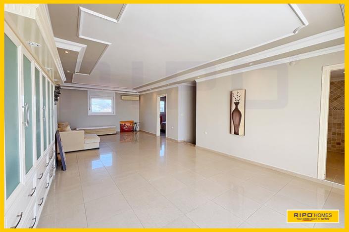 Image No.42-3 Bed Apartment for sale