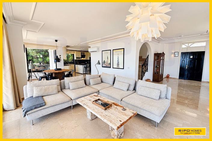 Image No.4-3 Bed Villa / Detached for sale