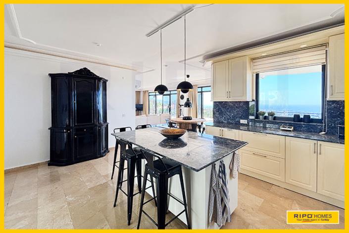 Image No.13-3 Bed Villa / Detached for sale