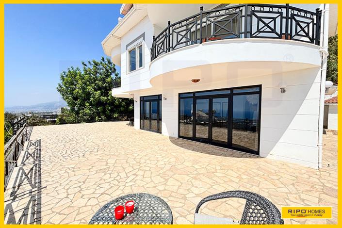 Image No.41-3 Bed Villa / Detached for sale