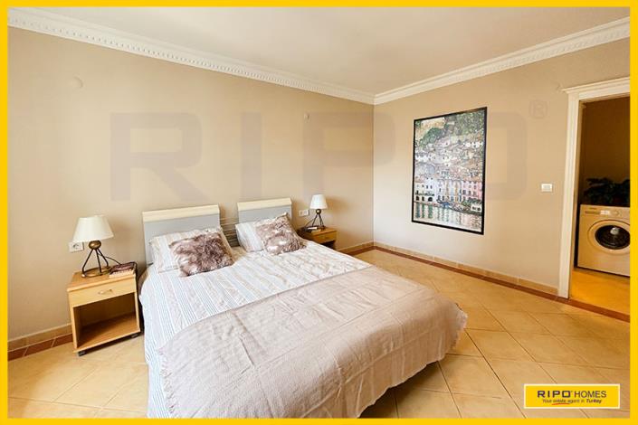 Image No.33-5 Bed Penthouse for sale