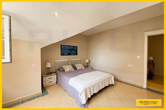 Image No.39-5 Bed Penthouse for sale