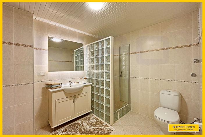 Image No.40-5 Bed Penthouse for sale