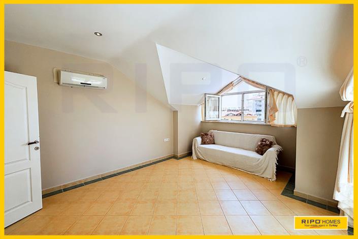 Image No.46-5 Bed Penthouse for sale