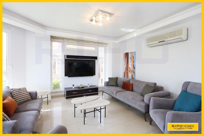 Image No.4-4 Bed Penthouse for sale