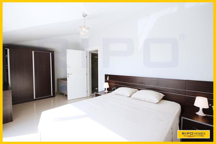 Image No.52-4 Bed Penthouse for sale