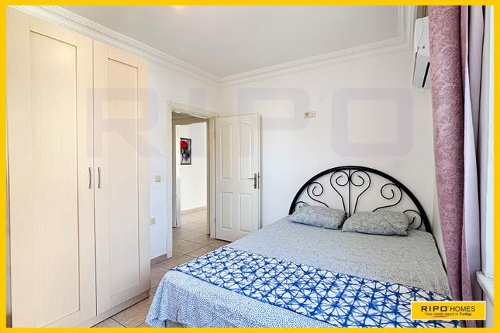 Image No.23-1 Bed Bar for sale