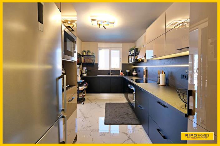 Image No.8-3 Bed Villa / Detached for sale