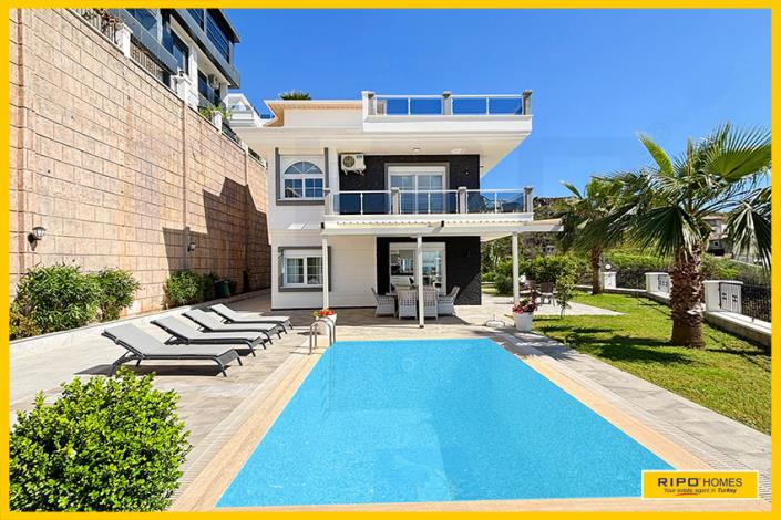 Image No.56-3 Bed Villa / Detached for sale