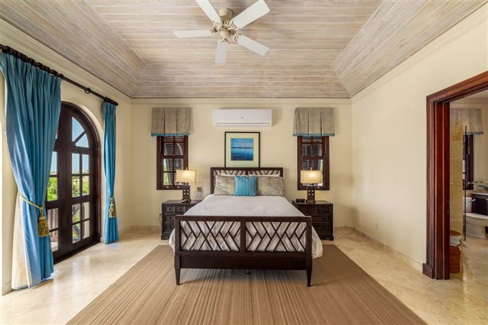 Image No.20-4 Bed Property for sale