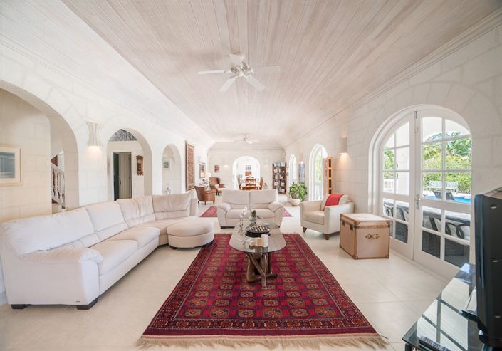 Image No.12-4 Bed Property for sale