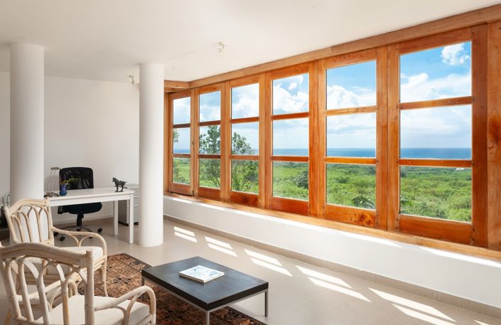 Image No.3-5 Bed Property for sale