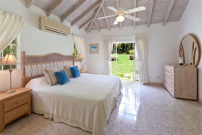 Image No.8-Propriété de 6 chambres à vendre à St James