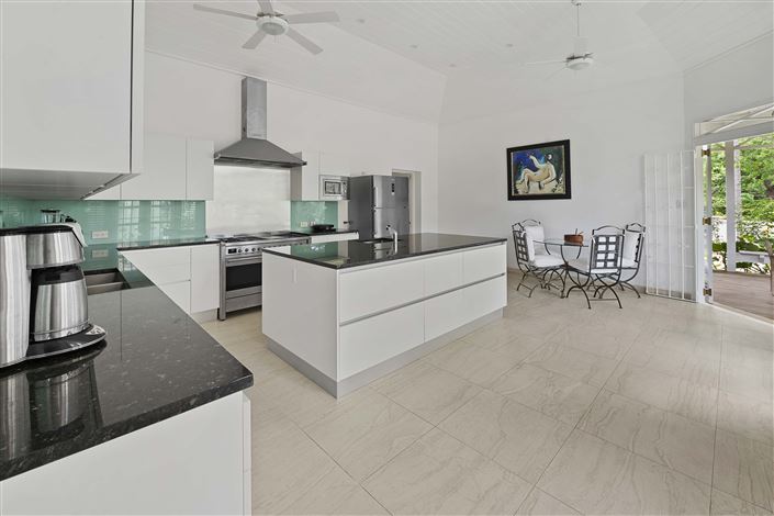 Image No.6-4 Bed Property for sale